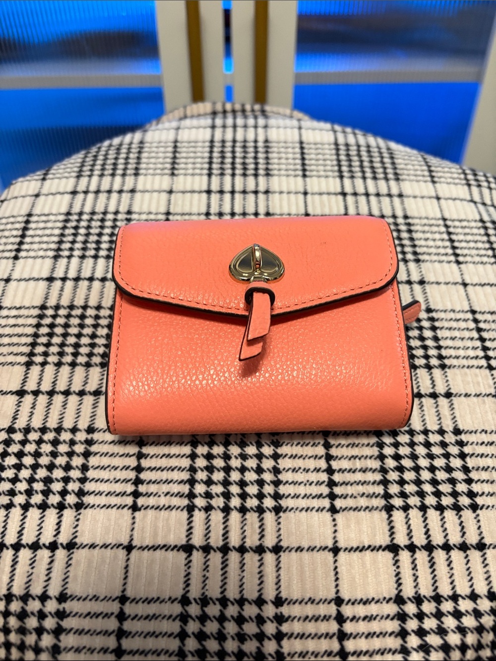 kate spade Coral Pebbled Leather Small Wallet with Gold Turn-Lock